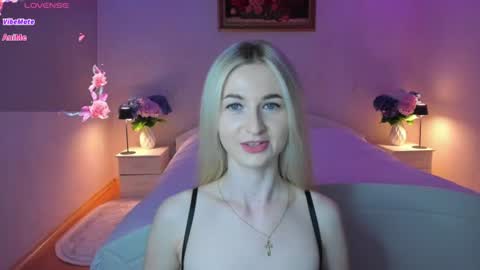 Snapshot of julieblazex chatting on June 2026 08:30:02 PM julieblazex online show from June 2026 08:30:02 PM