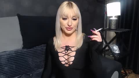 Snapshot of juliediamond chatting on December 2024 10:19:01 PM julia online show from December 2024 10:19:01 PM