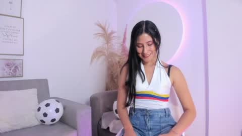 juliee_ross online show from June 2026 01:31:01 PM