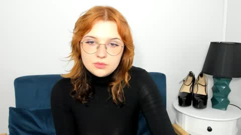 Snapshot of juliegentle chatting on July 2026 04:21:01 PM juliegentle online show from July 2026 04:21:01 PM