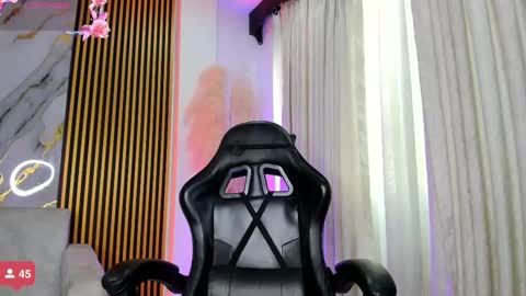 Julien online show from November 2025 12:05:02 PM