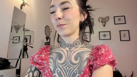 Snapshot of juliet_sourire chatting on January 2025 03:15:02 AM juliet_sourire online show from January 2025 03:15:02 AM