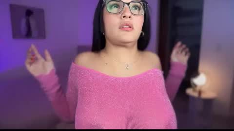 Snapshot of julieta92_ chatting on November 2025 03:57:01 PM Julieta92 online show from November 2025 03:57:01 PM