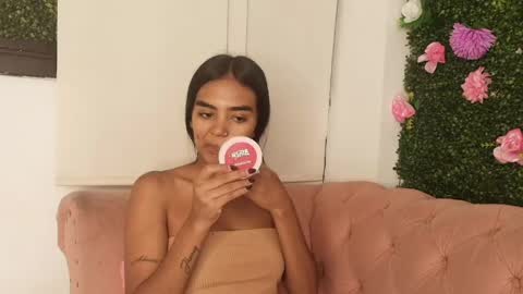 Snapshot of julieta_aguilar chatting on May 2026 07:08:02 PM Juli online show from May 2026 07:08:02 PM