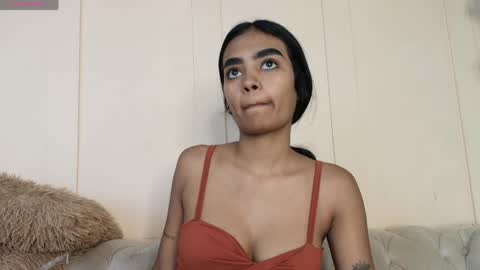 Snapshot of julieta_aguilar chatting on May 2026 07:29:01 PM Juli online show from May 2026 07:29:01 PM
