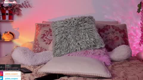 Snapshot of julieta_cooper20 chatting on January 2025 06:42:01 AM Juli online show from January 2025 06:42:01 AM