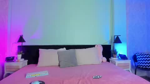 Snapshot of julieta_cortes__ chatting on April 2026 08:12:02 PM Julieta online show from April 2026 08:12:02 PM