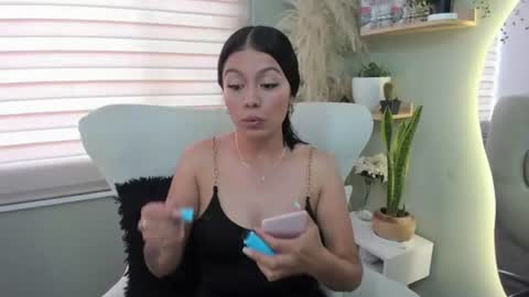 Snapshot of julieta_evans_1 chatting on June 2026 09:30:01 PM Julieta online show from June 2026 09:30:01 PM