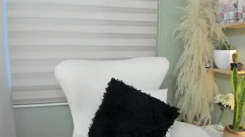 Snapshot of julieta_evans_1 chatting on July 2026 11:15:01 PM Julieta online show from July 2026 11:15:01 PM