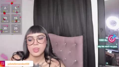 Julieta Fernandez online show from October 2025 11:46:01 PM