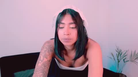 julieta_livee online show from February 2026 05:13:02 PM