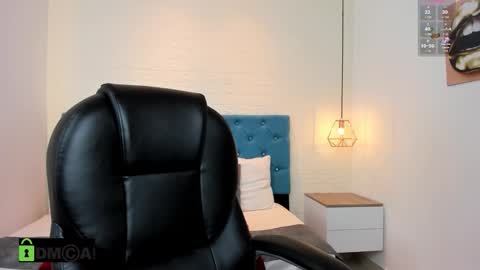 Julieta Mille online show from September 2025 11:43:02 AM