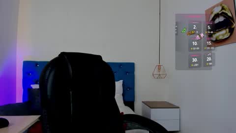 Julieta Mille online show from September 2025 12:05:01 PM