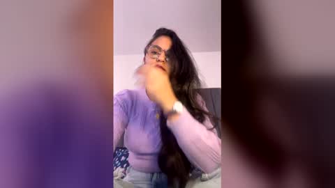 Snapshot of julieta_r0ssi chatting on December 2025 12:47:02 PM Julieta r0ssi online show from December 2025 12:47:02 PM