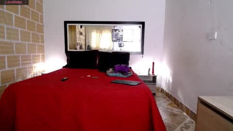 Snapshot of julieta_rodriguez chatting on October 2025 06:19:01 PM Julieta Rodriguez online show from October 2025 06:19:01 PM