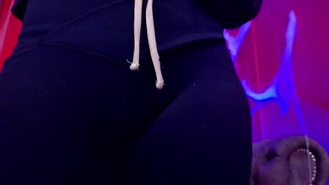  Julieta  online show from October 2025 12:06:01 PM