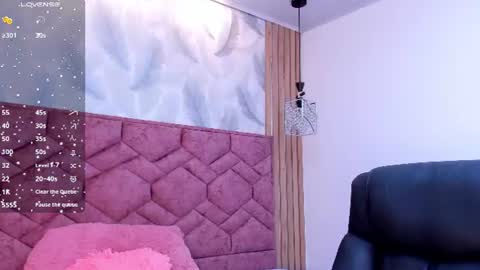 Julieta  online show from June 2026 01:21:02 PM