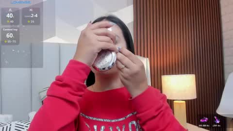 Julieta Santos online show from April 2026 06:34:01 PM