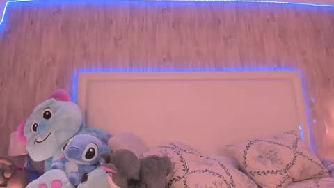 Snapshot of julietavargas chatting on December 2024 12:35:01 PM Julieta Vargas online show from December 2024 12:35:01 PM