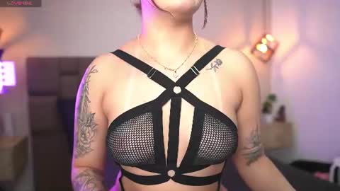 Snapshot of julieth_rojas chatting on June 2026 04:06:01 AM julieth_rojas online show from June 2026 04:06:01 AM