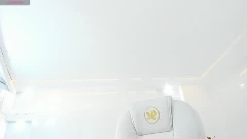 Snapshot of julietha_taylor chatting on February 2025 02:25:02 AM Julietha online show from February 2025 02:25:02 AM