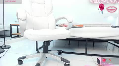 Snapshot of julietha_taylor chatting on February 2025 05:16:01 AM Julietha online show from February 2025 05:16:01 AM