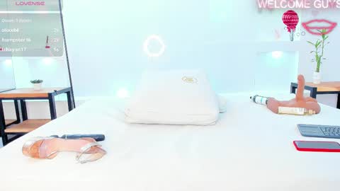 Snapshot of julietha_taylor chatting on February 2025 05:24:01 AM Julietha online show from February 2025 05:24:01 AM