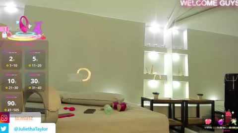 Snapshot of julietha_taylor chatting on September 2025 02:44:01 AM Julietha online show from September 2025 02:44:01 AM