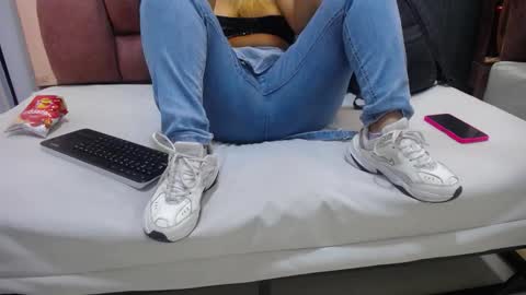 Snapshot of julietha_taylor chatting on November 2025 11:46:01 PM Julietha online show from November 2025 11:46:01 PM