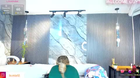 Snapshot of julietha_taylor chatting on November 2025 02:43:02 AM Julietha online show from November 2025 02:43:02 AM