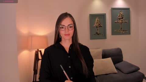 Snapshot of juliettabasset chatting on January 2025 11:56:02 AM JULIETTA online show from January 2025 11:56:02 AM