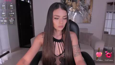 Snapshot of juliettemoreaux chatting on June 2026 07:23:01 PM Juliette Moreau online show from June 2026 07:23:01 PM