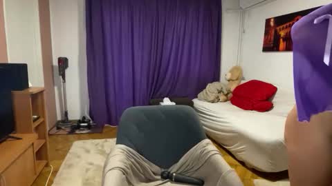 Rose online show from November 2025 09:42:01 AM