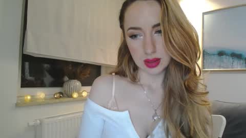 JulietteSensual online show from February 2025 07:38:02 PM