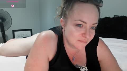 Juli Monroe online show from March 2026 12:47:01 AM