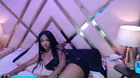 Snapshot of julitpink chatting on November 2025 11:52:02 AM julitpink online show from November 2025 11:52:02 AM