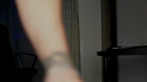 JULiUS   online show from October 2025 08:03:02 PM