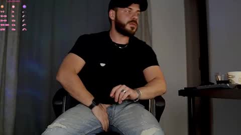 JULiUS   online show from October 2025 07:48:01 PM