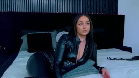 Julia online show from March 2026 10:51:01 AM