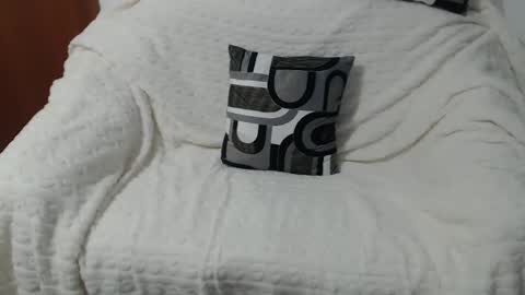 Julie online show from December 2025 07:58:02 AM