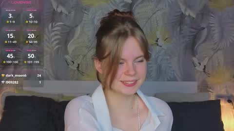 Snapshot of jullietebliss chatting on October 2025 05:25:02 PM Julie online show from October 2025 05:25:02 PM