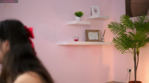 Snapshot of jullyfox chatting on May 2026 10:43:02 AM Foxy online show from May 2026 10:43:02 AM