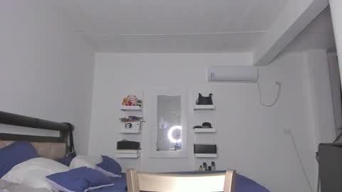 jessica online show from November 2025 06:08:02 AM