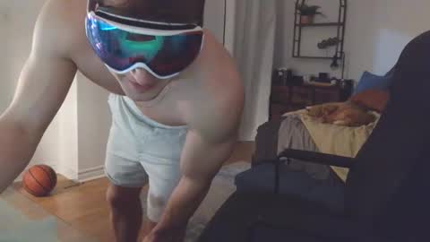 Junior Madison online show from February 2025 12:52:02 AM