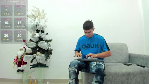 Snapshot of juniormorris_ chatting on January 2025 08:54:01 PM Junior online show from January 2025 08:54:01 PM