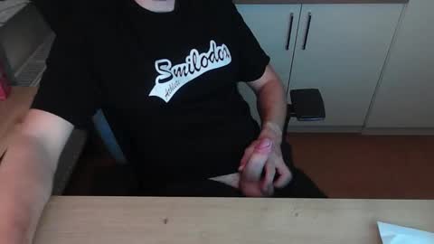 Snapshot of junk2711 chatting on September 2025 07:41:01 PM junk2711 online show from September 2025 07:41:01 PM