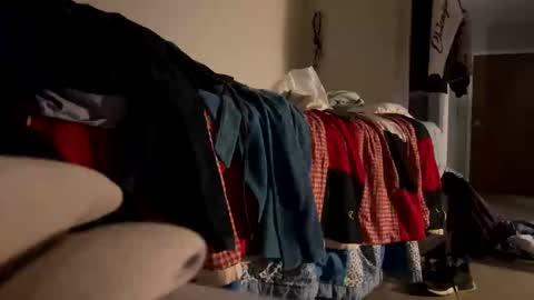 junosphboi online show from November 2025 05:06:02 AM