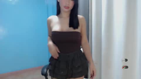 Snapshot of juny_lanyy chatting on June 2026 11:33:01 AM Julia online show from June 2026 11:33:01 AM