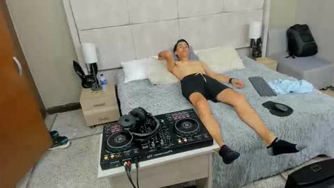 Jupiter online show from December 2025 05:29:02 PM