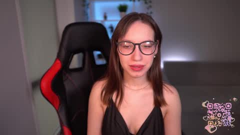 Snapshot of just_emmy chatting on March 2025 04:50:02 AM just call me Emmy online show from March 2025 04:50:02 AM